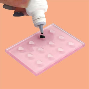 12 Glue Drops Crystal Heart-Shaped Glue Holder